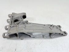 2017 - 2023 JAGUAR F-PACE AWD AUTOMATIC TRANSMISSION MOUNT SUPPORT BRACKET OEM