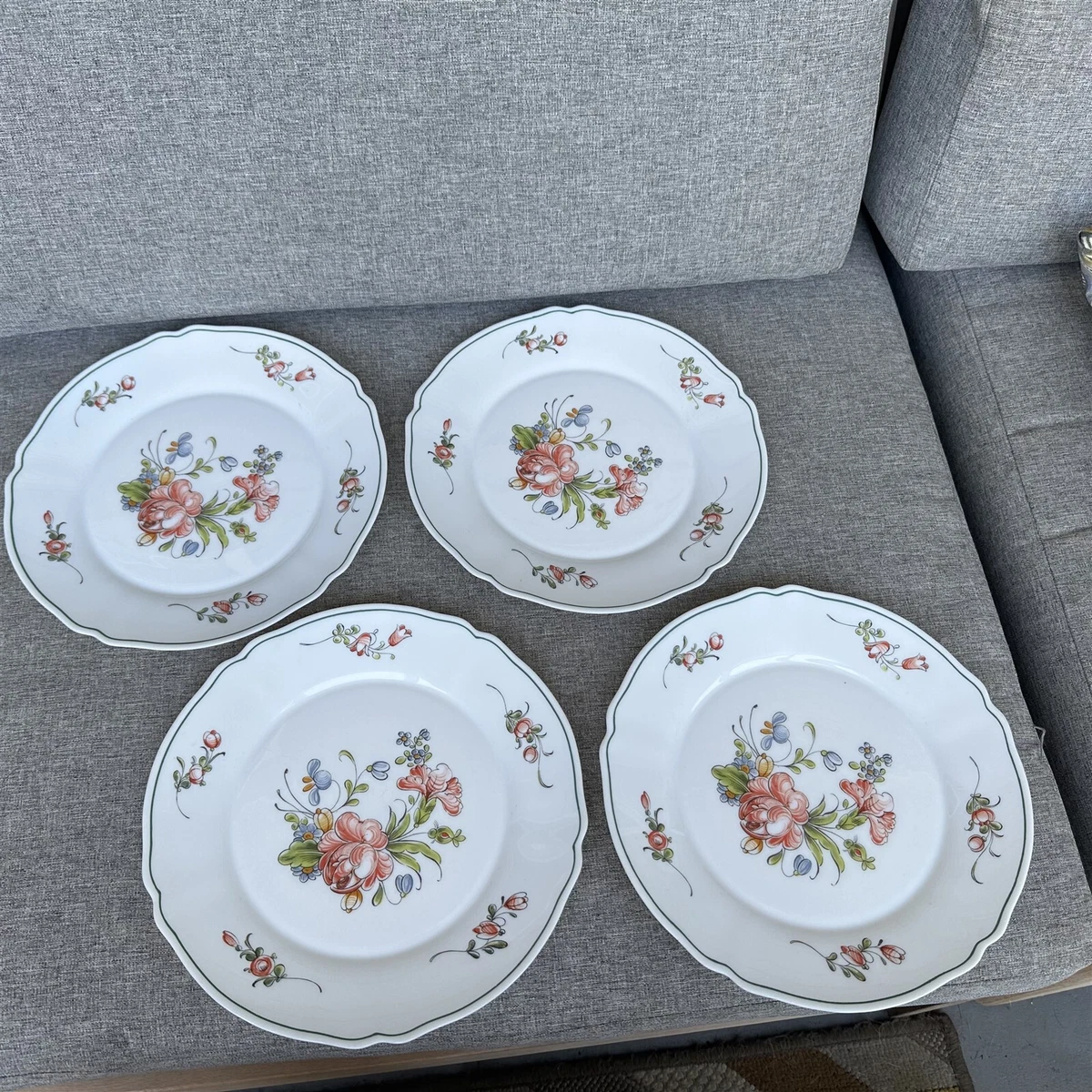 Vintage Arcopal Provincial Dinner Plates Set of 4 White Milk Glass Floral