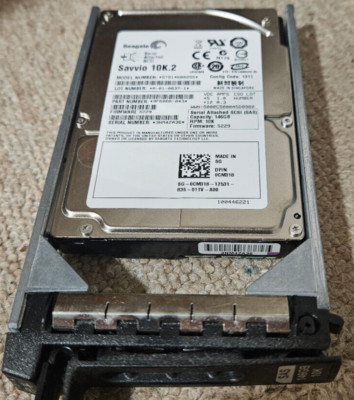 Dell ST9146853SS 61XPF Savvio 15K.3, 146 GB 15000 RPM 64 MB 2,5''SAS