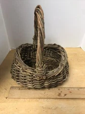 Small Woven Twig Rustic Primitive Farmhouse Oval Market Basket 6" x 7" Tall 