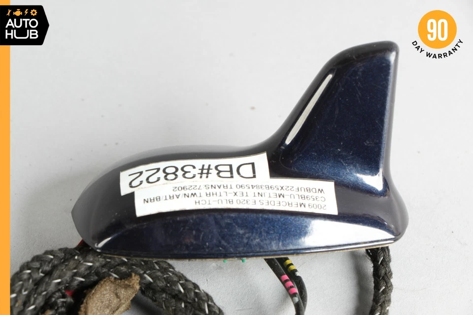 Antena GPS Mercede W211 E320 CLS63 07-11 techo aleta de tiburón 2118208575 OEM Foto 3 de 4