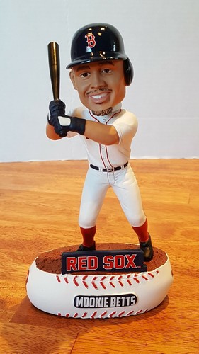 Mookie Betts Boston Red Sox Limted Edition 8" Bobblehead MLB Official License - Picture 6 of 12