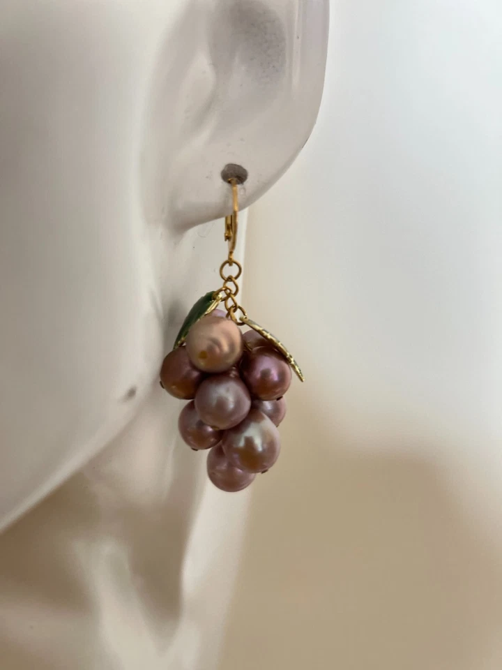 Pendientes de perlas naturales de agua dulce genuinos hechos a mano elegantes con racimo de uva Foto 3 de 4
