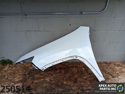 OEM 2014-2018 Jeep Cherokee 2.4L FRONT LEFT DRIVER SIDE FENDER COVER PANEL
