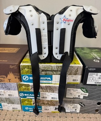 Douglas Football Shoulder Pads Large Adult (New) - DOUGLASSP FF17