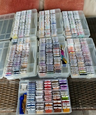 Große Stickgarn-Sammlung | 598 Garnkarten | DMC Madeira Anchor Gamma | 7 Boxen