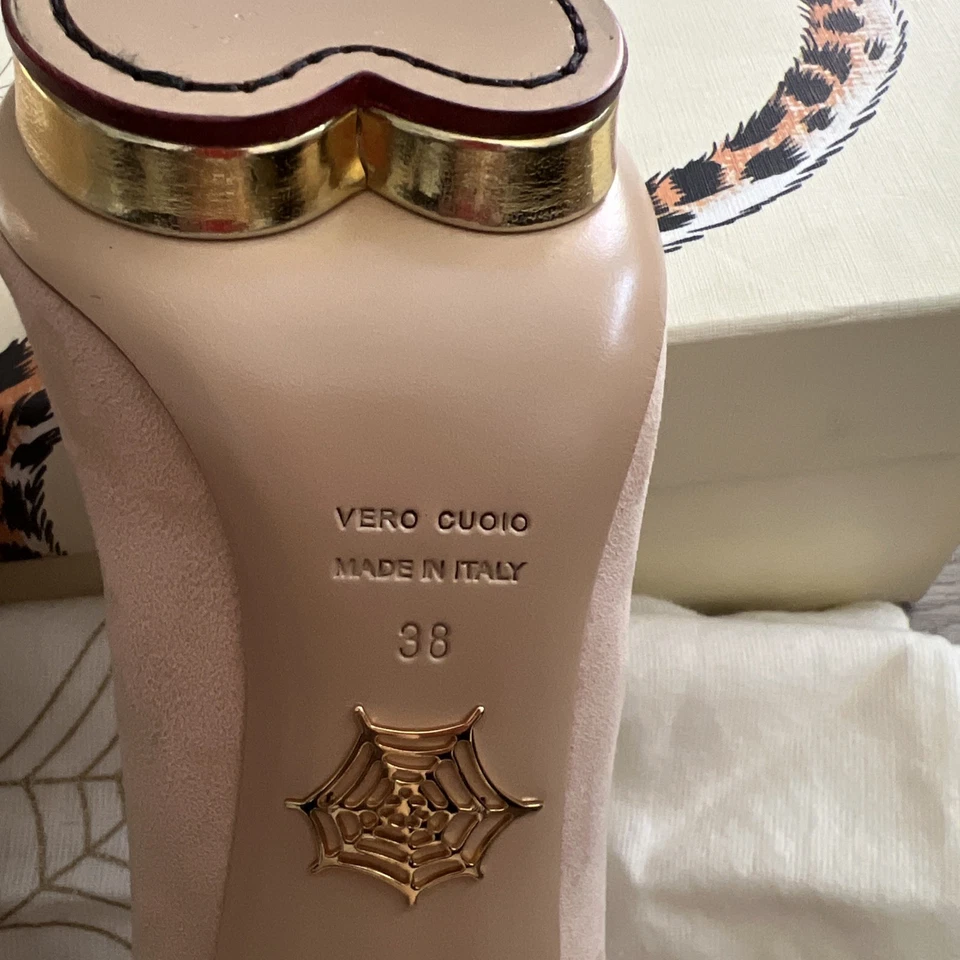 麂皮皮革 Charlotte Olympia 裸色 38 码 — 第 4/4 张图片