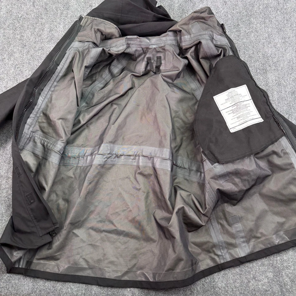 US Navy Cold Weather Parka Jacket Mens Small XX-Short Goretex Hooded Military - Image 3 of 4