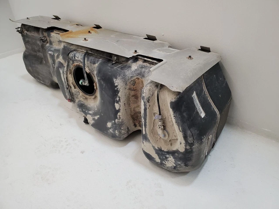 2004 - 2018 GMC SIERRA 1500 PICKUP Fuel Tank Crew Cab Silao Mexico Plant  Foto 4 de 4