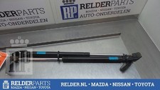 Verin de hayon / de capot Mazda MPV