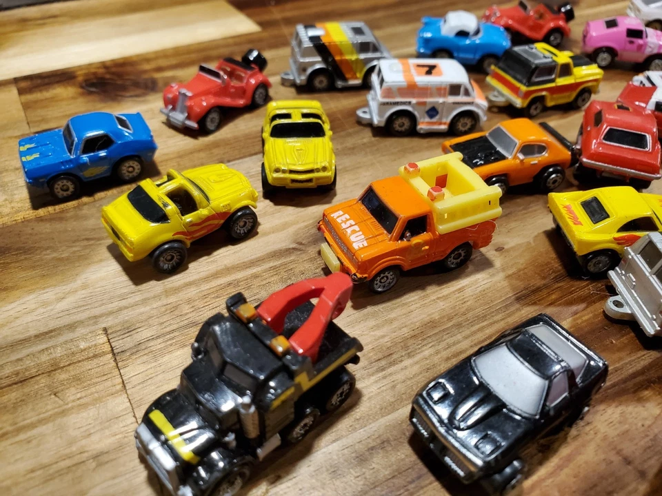 VINTAGE 1986 GALOOB MICRO MACHINES Lot Of 38 Cars Trucks - Image 2 of 4