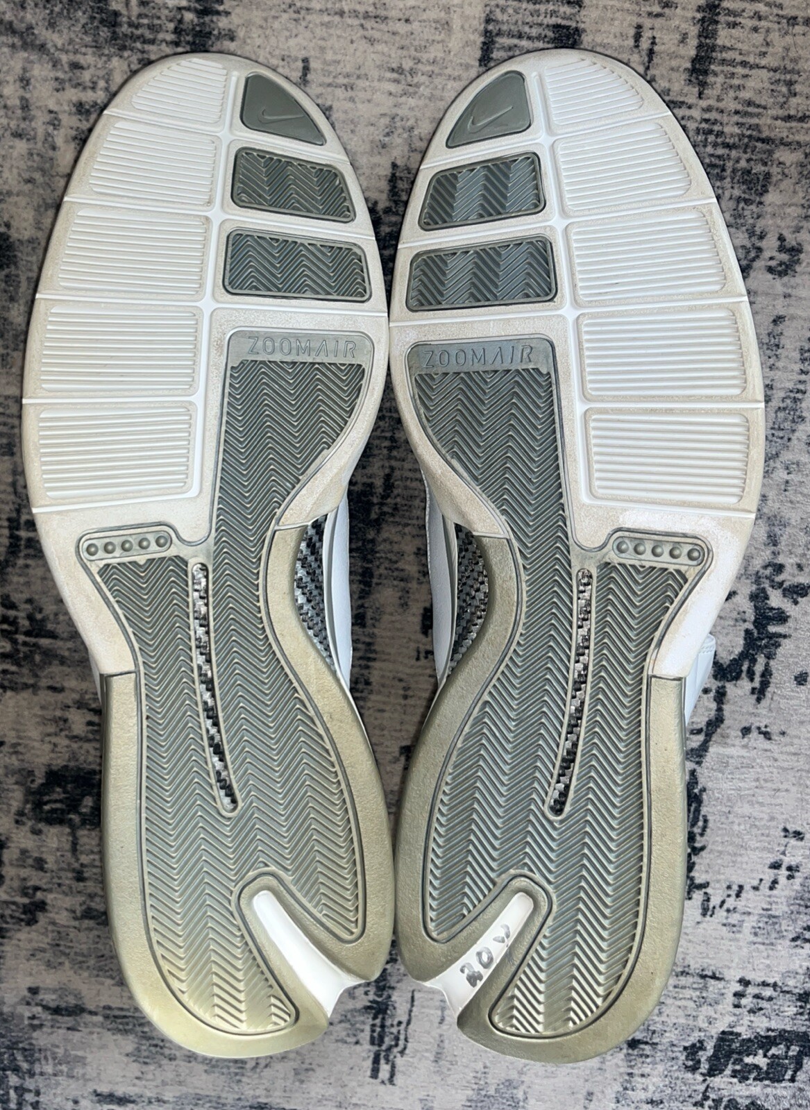 Picture 9 of 10