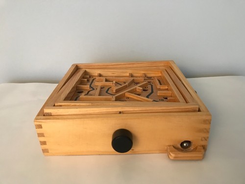 Vintage Labyrinth Board Game of Skill Wooden Maze 1 Ball Included, with Box - Picture 3 of 4