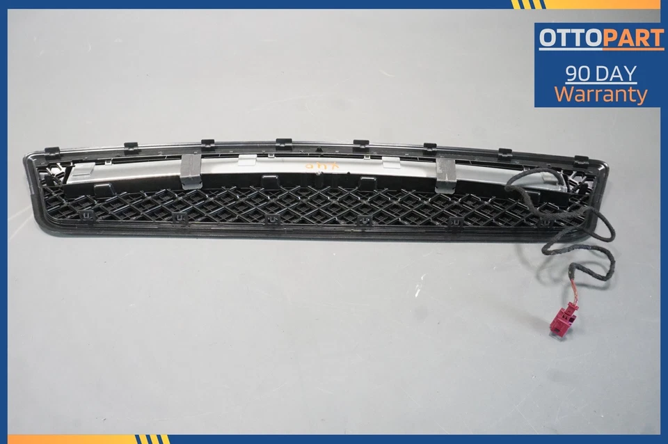 2012-2018 Mercedes Benz W218 CLS550 CLS63 AMG S Rear Third Brake Light Lamp OEM - Image 4 of 4