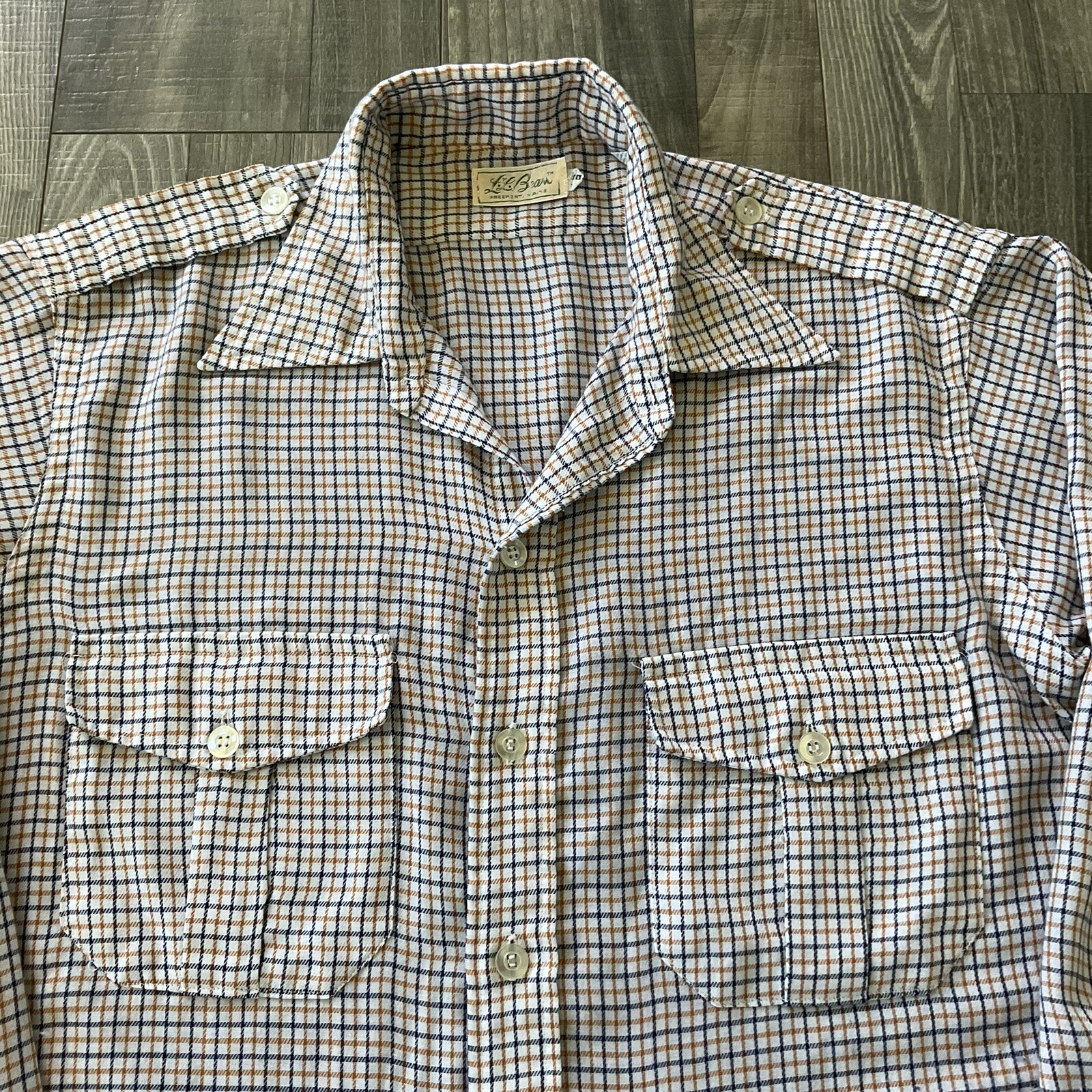 VTG LL Bean Cursive Script Tag Button Up Work Shi… - image 3