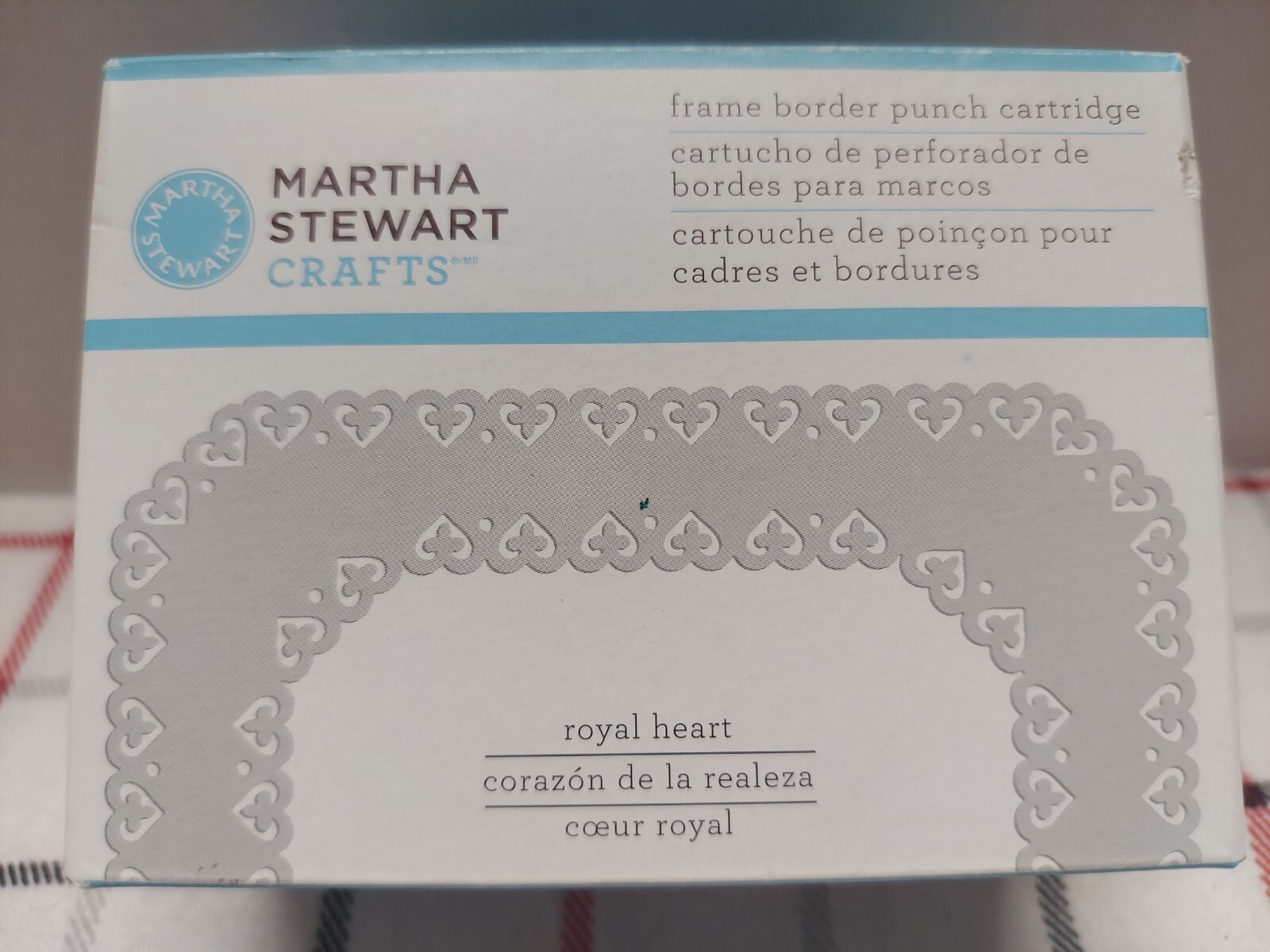Martha Stewart Crafts Frame Border Punch Cartridge Royal Heart Scrapbooking Card