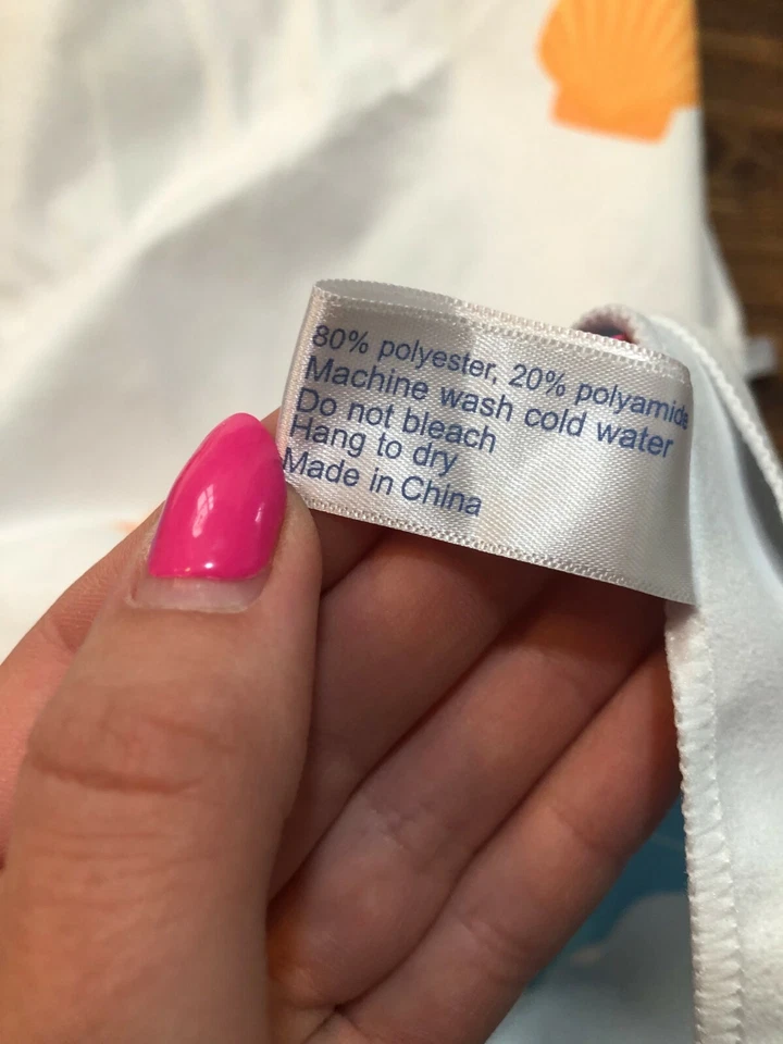 AGPTEK Microfiber Beach Travel Towel Quick Dry Sand-Free Size 68”x30” + Pouch - Image 3 of 4