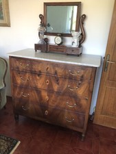 ANTICO CASSETTONE IN NOCE META' 800 CON PIANO IN MARMO.