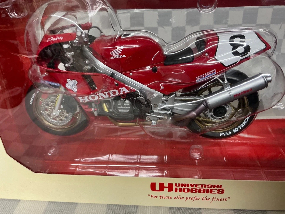 1/12 UNIVERSAL HOBBIES HONDA RC 30 CARL FOGARTY # 8 - Image 2 of 4