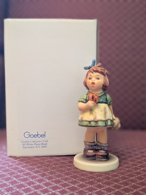Goebel Hummel “The Surprise” #431 Exclusive Special Edition