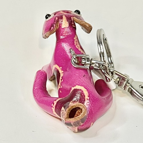 Llavero de Cuero Gatito Gato Bolso Dije Hecho a Mano y Pintado Rosa Caliente Nuevo con Etiqueta - Imagen 5 de 6
