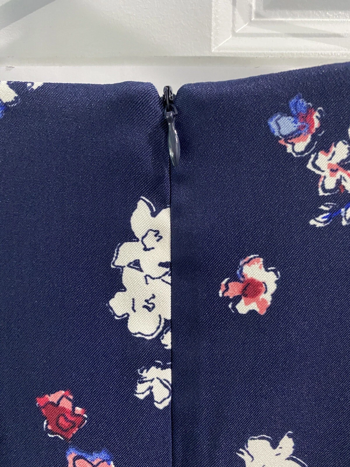 Abito ALYX Navy floreale lunghezza ginocchio taglia 6 acquerello fiori preppy ospite matrimonio