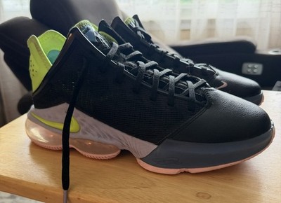 LEBRON 19 LOW, BLACK GHOST GREEN MENS SIZE 10