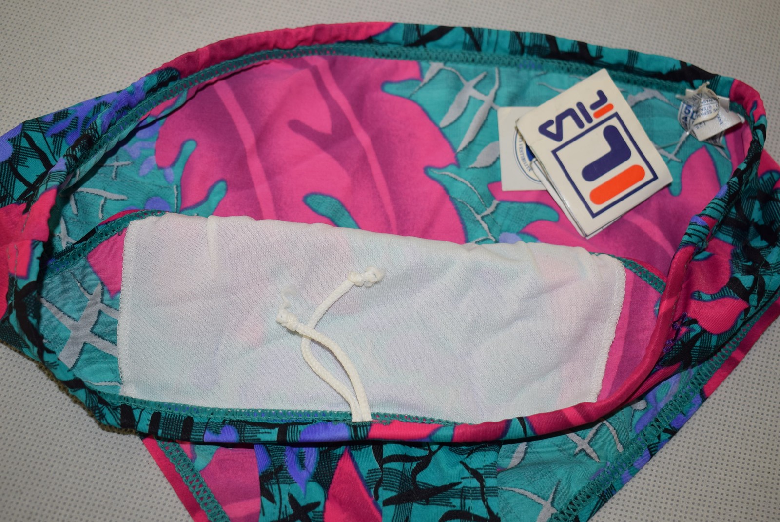 Pantaloncini da bagno Fila pantaloncini corti slip pant swim vintage anni 80 grafica funky 48 NUOVI