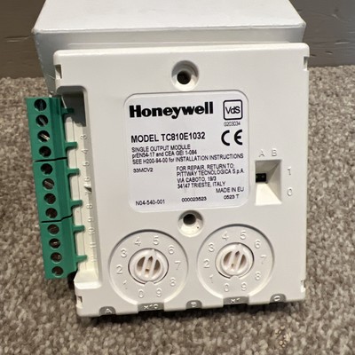 Honeywell TC810E1032 Single Output Module Bundle x4 
