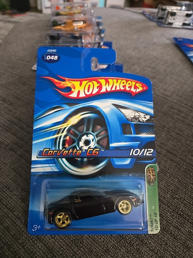 2006 Hot Wheels Treasure Hunt Black Corvette C6 Real Riders Die-Cast with Protector L72