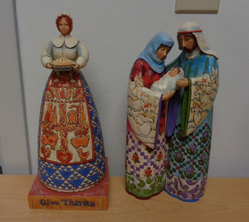 Lot of 2 Jim Shore Heartwood Creek 2006 Blessed Family & 2004 Give Thanks