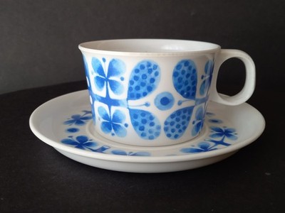 Tasse + Untertasse BLUES - Gustavsberg ornamin, Stig Lindberg (1967), Schweden.