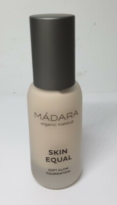 MADARA Skin Equal Soft Glow Foundation 10 Porzellan