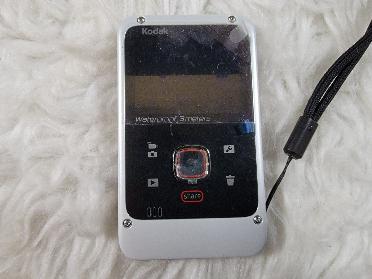 kodak コダック PlayFull ze2 ウォータープルーフ 防水ビデオ Kodak PlayFull Ze2 Waterproof Video Camera (White), Bundle | eBay