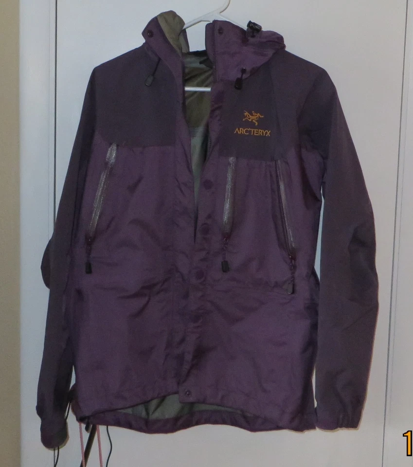 Chaqueta vintage Arcteryx Theta LT para mujer talla pequeña usada Foto 4 de 4
