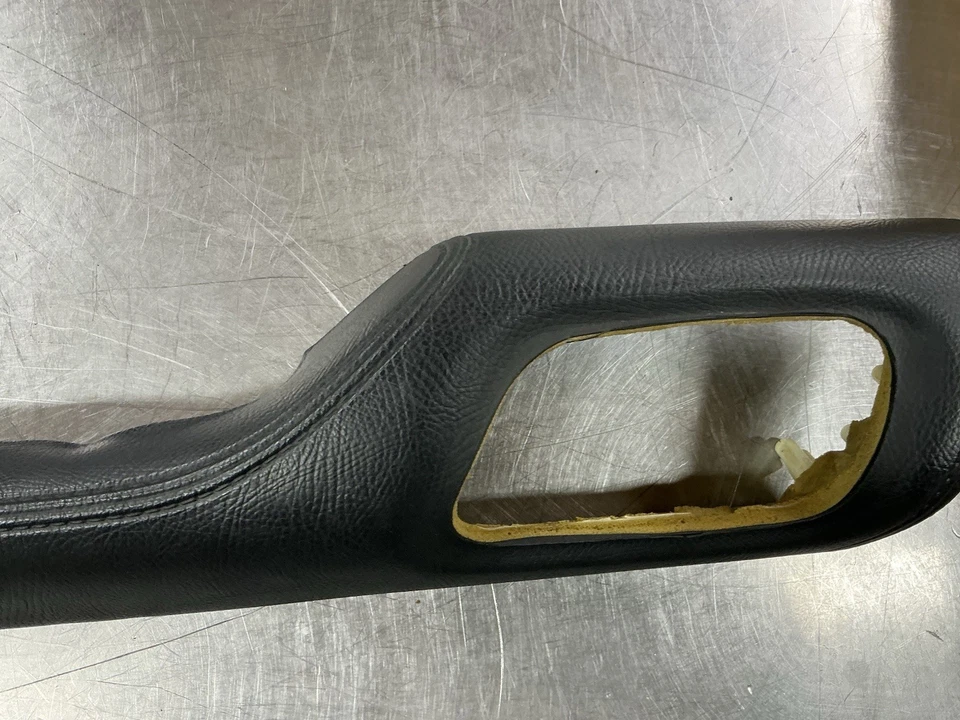 Toyota Supra MK4 JDM RHD 1993-1998 OEM REPOSABRAZOS NEGRO Foto 4 de 4