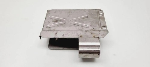 AUDI A4 Avant 8D5, B5 Motorsteuergerät ECU 8E0907411 1.90 Diesel 2001 31105751