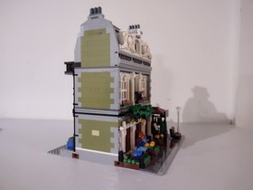 Used Complete LEGO Creator Parisian Restaurant 10243