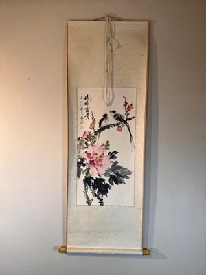Vintage chinesische handbemalte Hängerolle. „Hua Niao Hua, Vögel und Blumen.“ - Bild 1 von 4