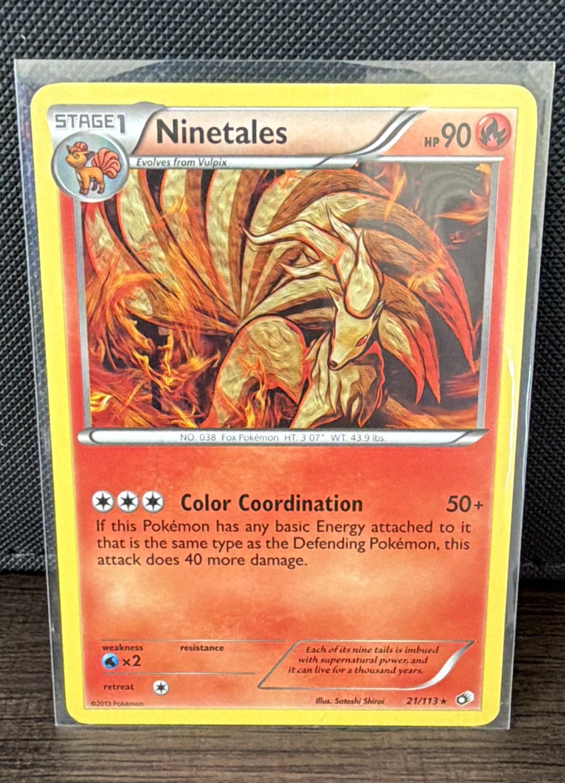 Ninetales 21/113 Legendary Treasures Regular