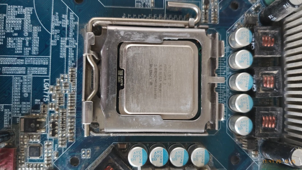 Motherboard Gigabyte GA-8I945PM-RH Lga 775 + Pentium D 915 + 4GB DDR2 667 - Imagen 4 de 4