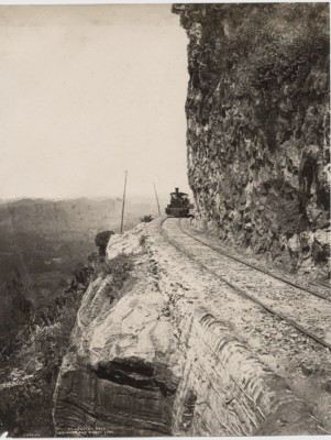 c.1890's PHOTO -  CEYLON SRI LANKA SCOWEN/APOTHECARIES TRAIN SENSATION ROCK