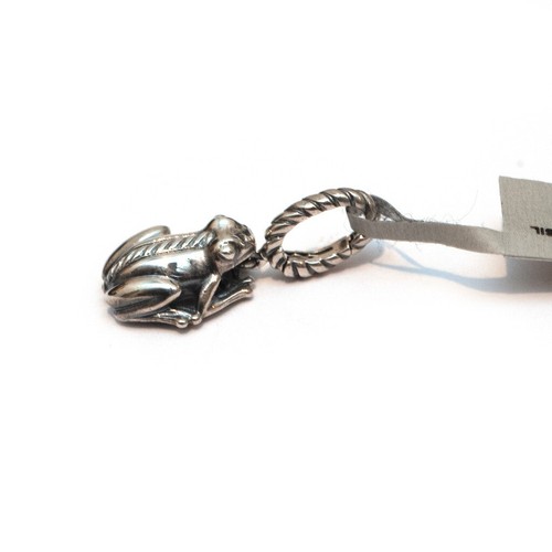 DAVID YURMAN New Sterling Silver Frog Charm Enhancer in Sterling Silver - Picture 5 of 7