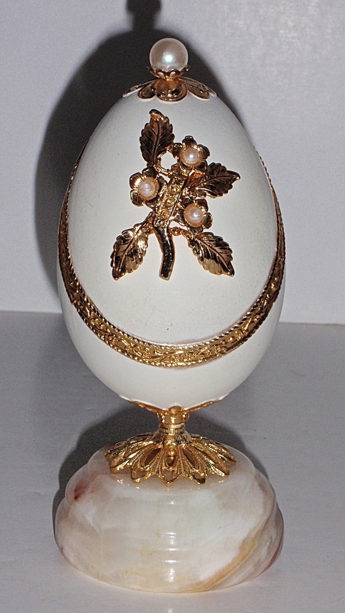 Vintage Splendid Brand, Egg Jewelry Music Box, Plays 