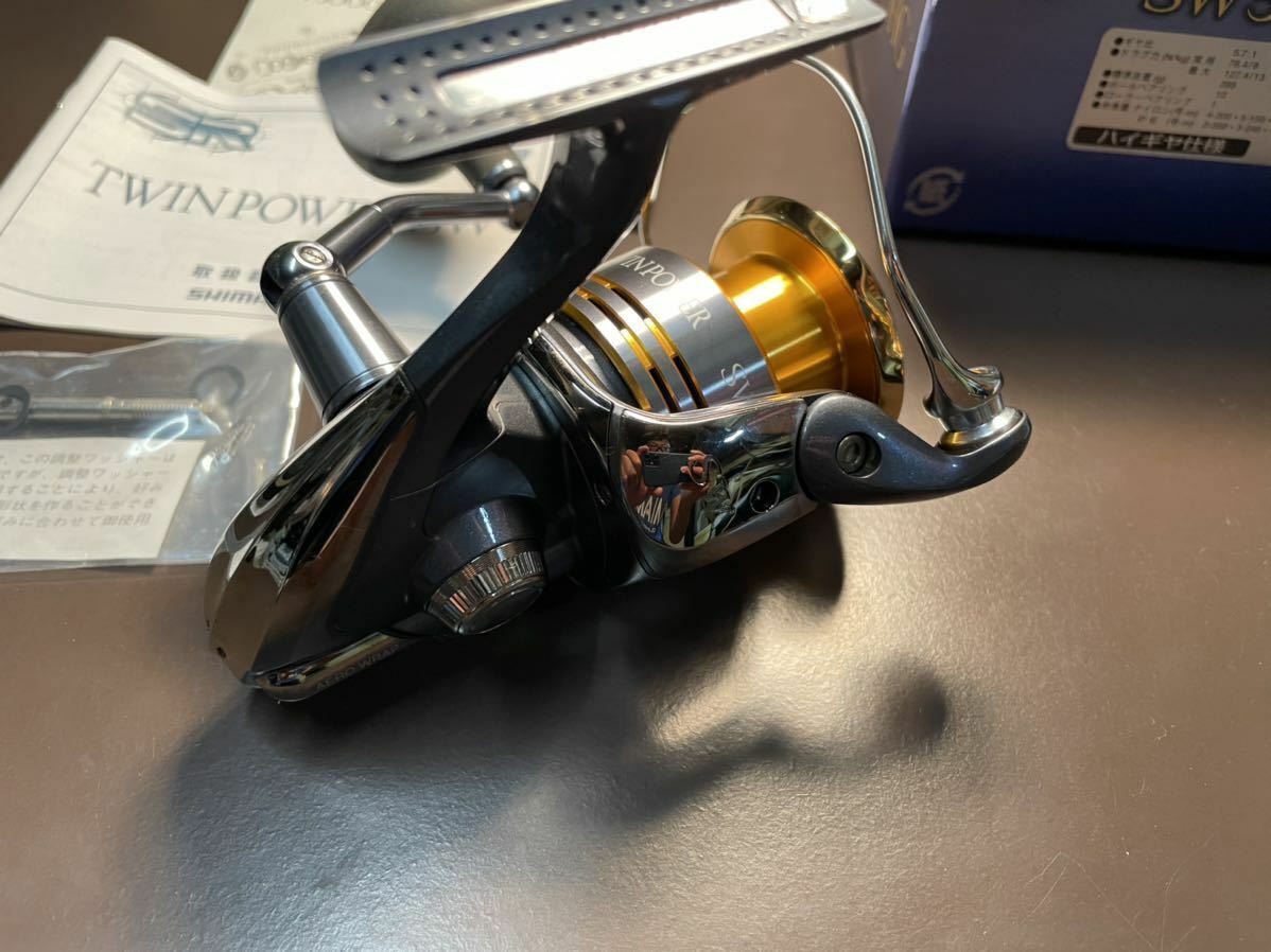 SHIMANO 09 Twin Power SW5000HG Spinning reel Used with Box SHIMANO 09 Twin Power SW5000HG Spinning reel Used with Box
