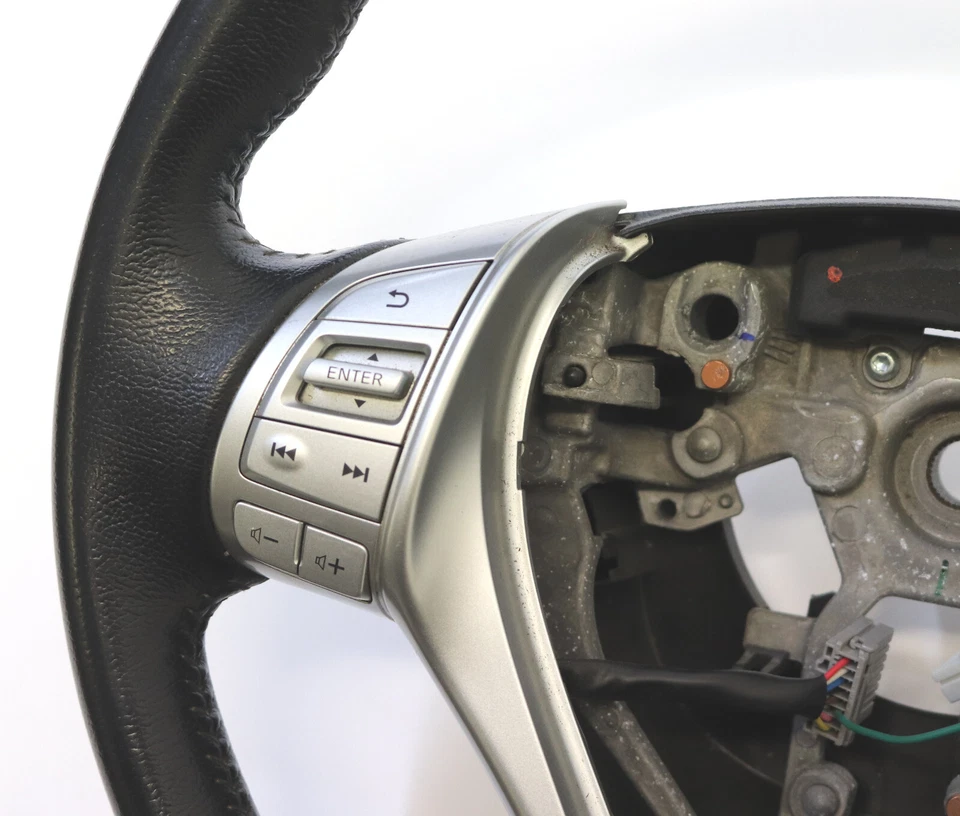 Nissan Navara IV D23 D231 Facelift 484305JT3C Lenkrad Multifunktionslenkrad - Bild 3 von 4