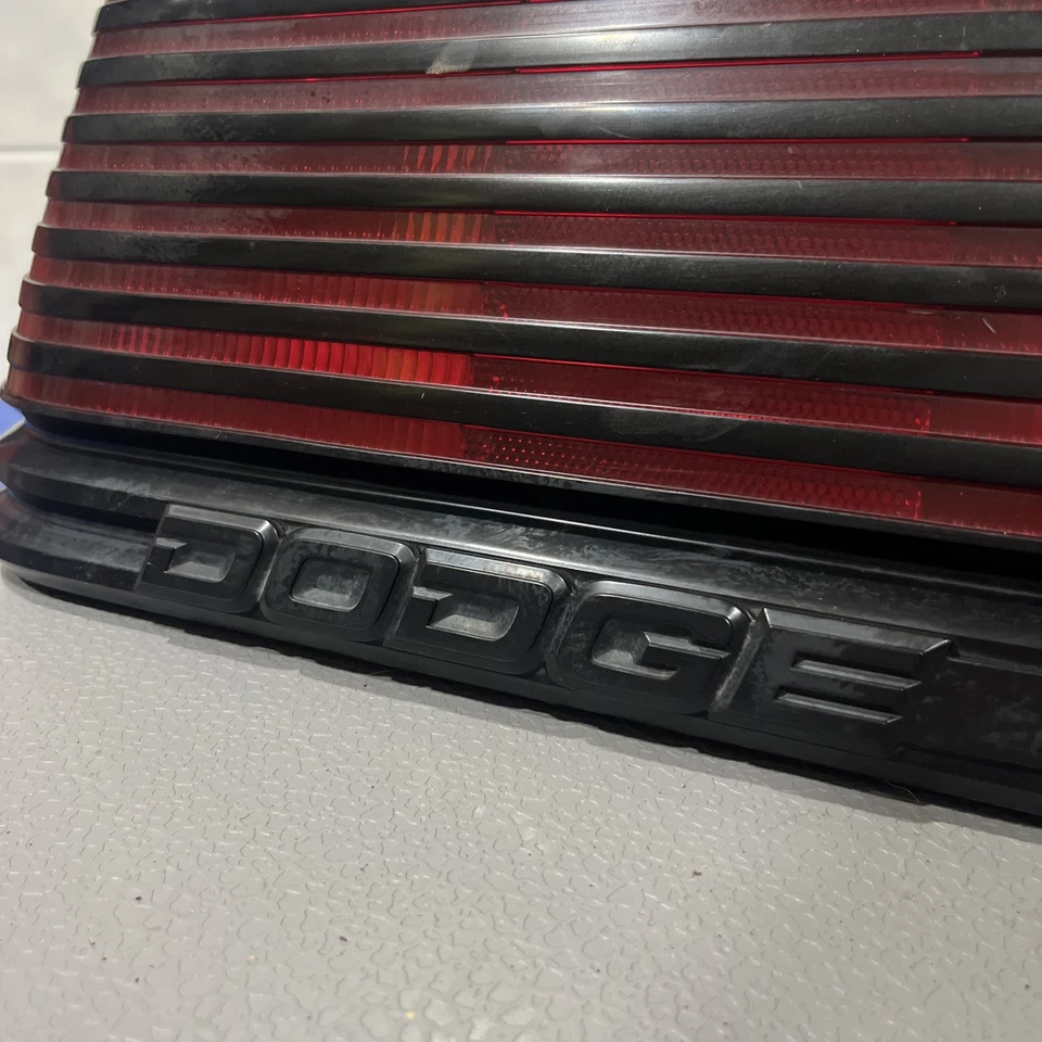 Conjunto de cola de conductor Mopar 1983-1986 Dodge Daytona Turbo Z. LH fabricante de equipos originales Foto 2 de 4