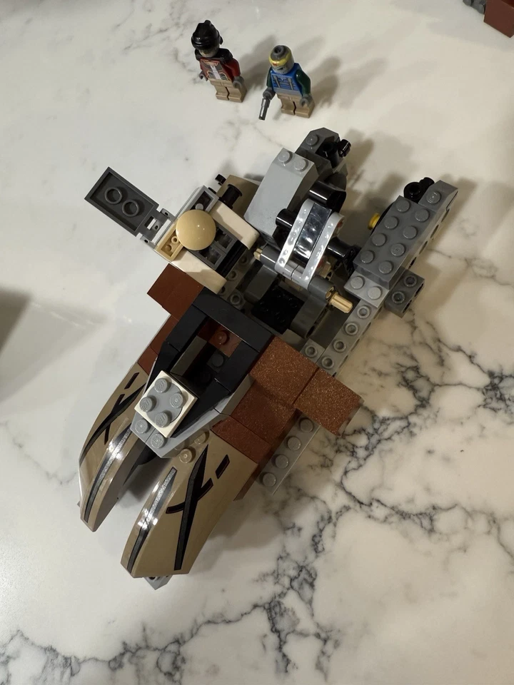 LEGO Star Wars: 7753 Tanque Pirata 90% COMPLETO Foto 2 de 4