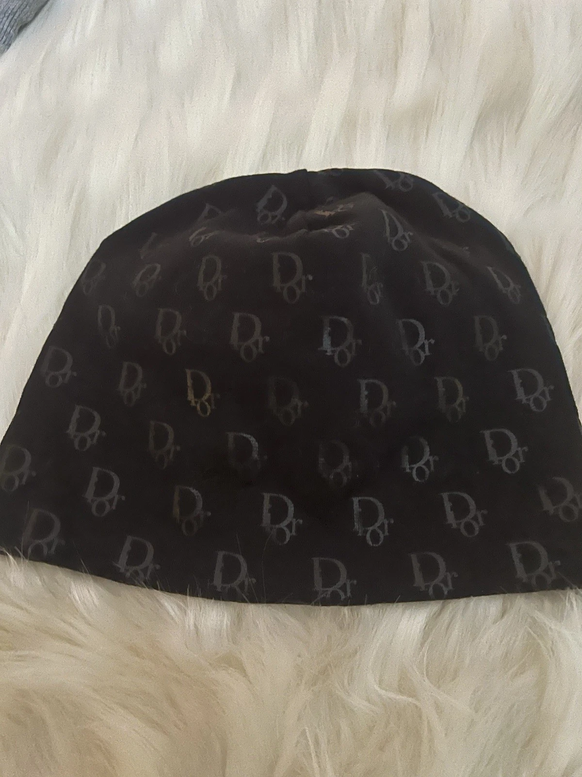 Black warm hat DD