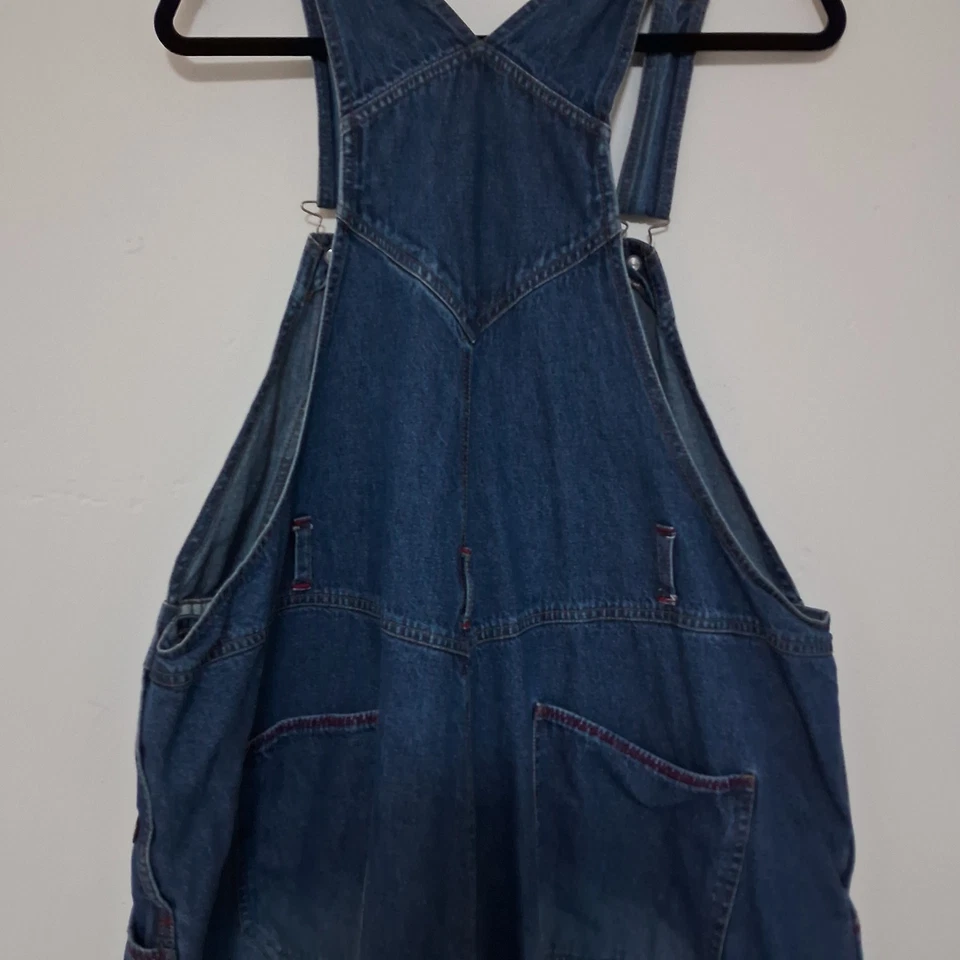 Женский комбинезон Disney Main Street 20 Вт/24 Вт синий джинсовый с вышивкой Микки - Изображение 3 из 4